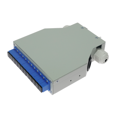 FENIVA | Box di distribuzione in fibra ottica per guida DIN - Include 12 adattatori SC simplex preinstallati - Finitura UPC per una bassa perdita di segnale ottico - Vassoio di giunzione interno integrato - Viene fornito vuoto, senza pigtail - Superfi...