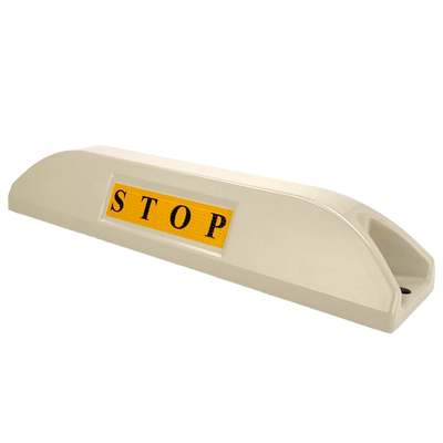 Cordolo fermaruota per parcheggi - Strisce riflettenti - Misure: 550 (H) x 95 (I) x 120 (P) mm - Installazione su superficie - Realizzato in acciaio