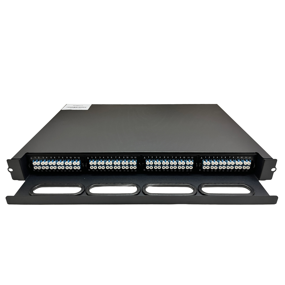 Patch panel de fibra  - 48 puertos LC Duplex - 4 casetes con 12 adaptadores LC Dúplex cada uno - No incluye pigtail dentro del casete - Formato enrackable - Tamaño 1U para facilitar la instalación