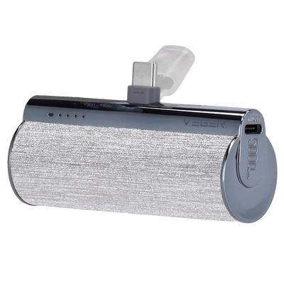 VEGER Mini Power bank con LED di ricarica - Capacità 5000mAh - Ingresso USB-C - Uscita USB-C